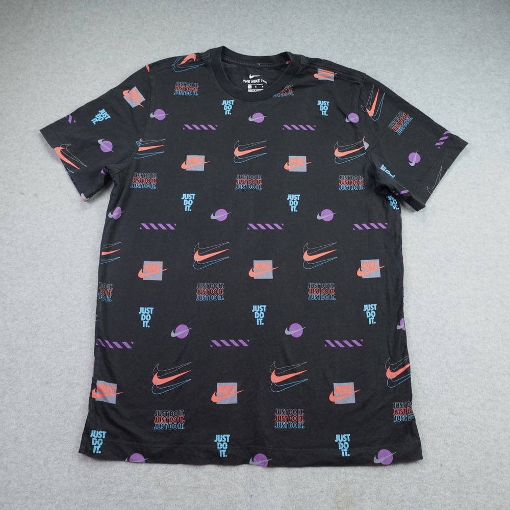 Nike T-Shirt Mens Medium Black All Over Print Graphic Tee Just Do It